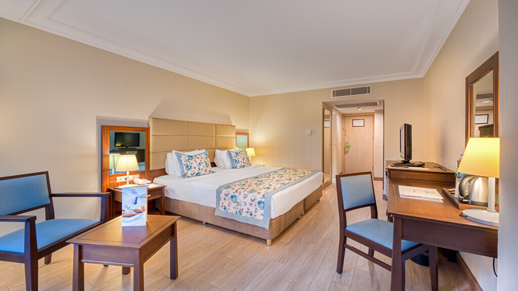 Seven Seas Hotel Life